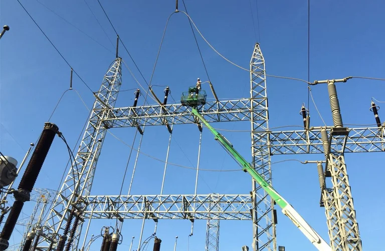 Pruebas FAT y SAT en subestación eléctrica de potencia